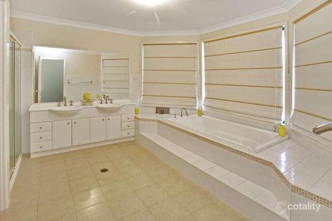Property photo of 15 Hollymount View Woonona NSW 2517
