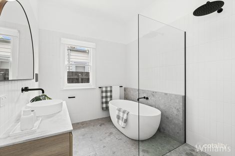 Property photo of 22 Farm Street Newport VIC 3015