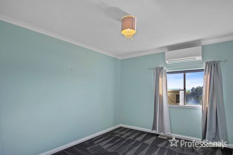 Property photo of 9 Fernleigh Road Turvey Park NSW 2650