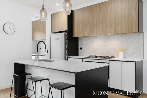 Property photo of 1F Doyle Street Avondale Heights VIC 3034