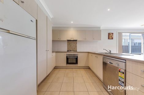 Property photo of 16 Hatfield Place Deer Park VIC 3023