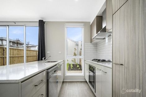 Property photo of 15 Wavertree Crescent Werribee VIC 3030