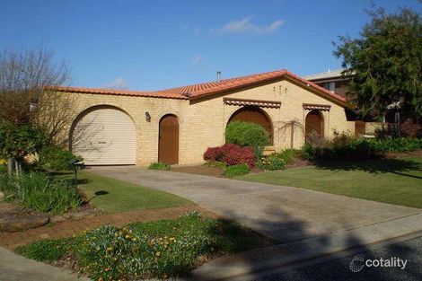 12 Cockatoo St, Modbury Heights, SA 5092