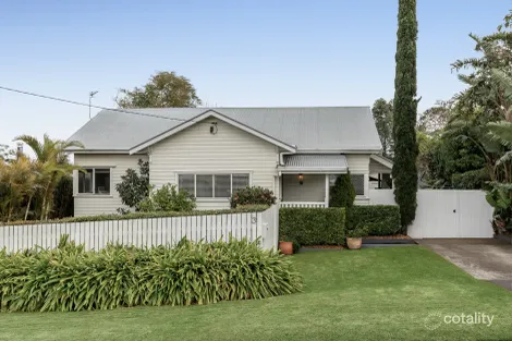 Property photo of 3 Sourris Street Mount Lofty QLD 4350