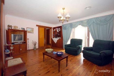 Property photo of 2 Falcon Place Kooringal NSW 2650