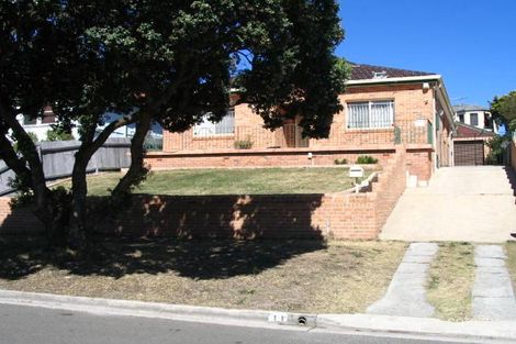 Property photo of 11 Brisbane Street Chifley NSW 2036
