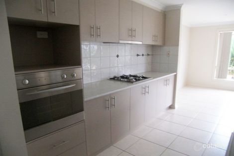 Property photo of 17 Meadowlands Way Berwick VIC 3806