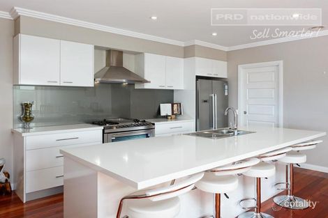 Property photo of 46 Balala Crescent Bourkelands NSW 2650