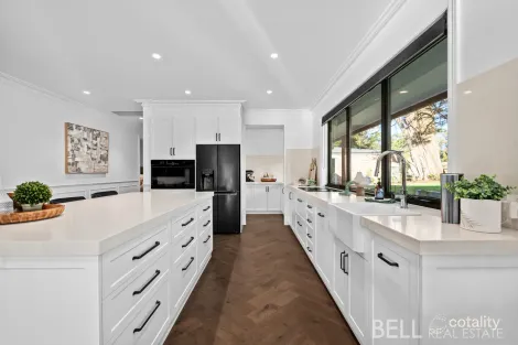 Property photo of 70 Lewis Road Silvan VIC 3795