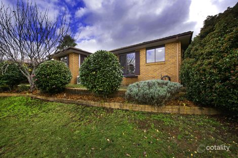 Property photo of 32 Baracchi Crescent Giralang ACT 2617