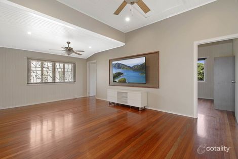Property photo of 16 Draper Place Whitfield QLD 4870