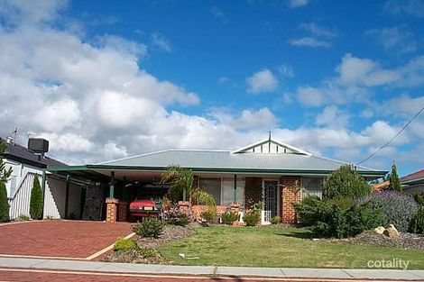 96 Berkley Rd, Marangaroo, WA 6064