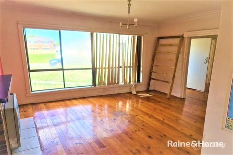 Property photo of 11 Oak Grove Springvale VIC 3171