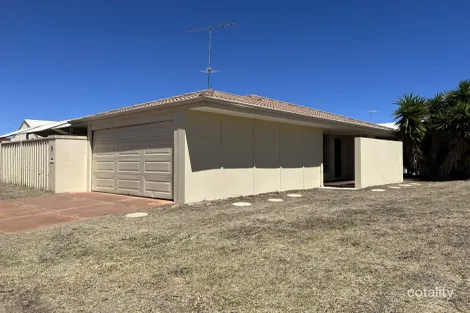9 Salmon Cres, Warnbro, WA 6169