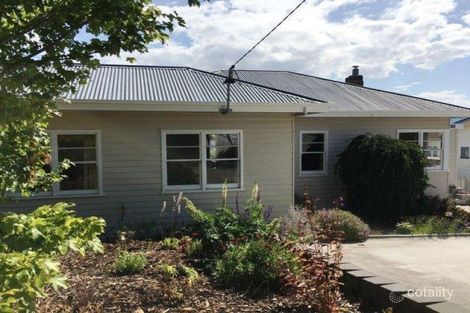 102 Gordons Hill Rd, Lindisfarne, TAS 7015