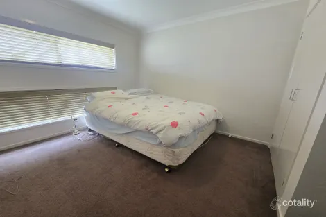 Property photo of 43 Sullivan Circuit Orange NSW 2800