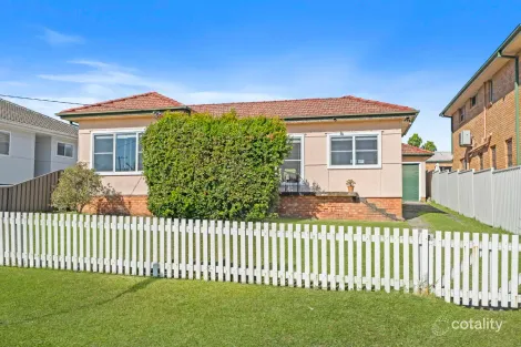 5 First Ave, Toukley, NSW 2263