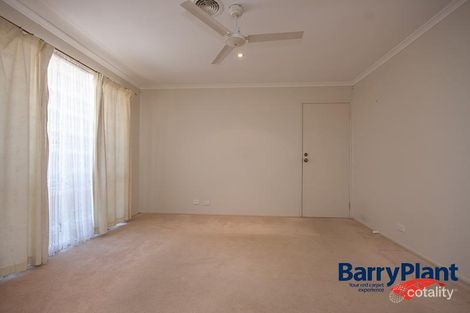 Property photo of 27 Hartsmere Drive Berwick VIC 3806