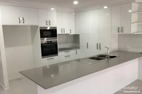 Property photo of 14/3 Shell Street Urangan QLD 4655