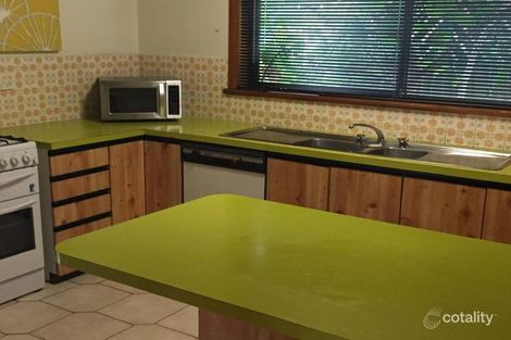 Property photo of 13 Mayfair Drive West Wodonga VIC 3690