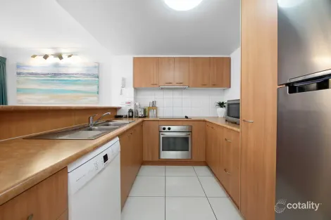 Property photo of 28/5 Fourth Avenue Burleigh Heads QLD 4220