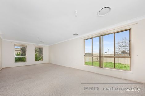 Property photo of 2 Weemala Close Aberglasslyn NSW 2320