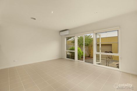 Property photo of 22 Lilardia Avenue Maribyrnong VIC 3032