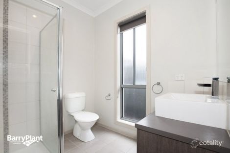 Property photo of 15 Midland Way Craigieburn VIC 3064
