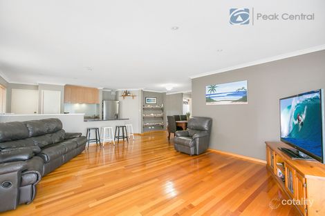 Property photo of 17 Carnegie Parade Success WA 6164