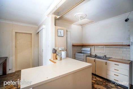 Property photo of 27 Churchill Avenue Orange NSW 2800
