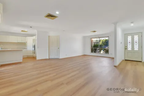 Property photo of 139 Middle Road Hillcrest QLD 4118