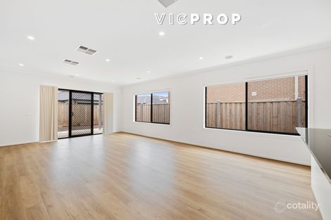 Property photo of 8 Hutchence Drive Point Cook VIC 3030