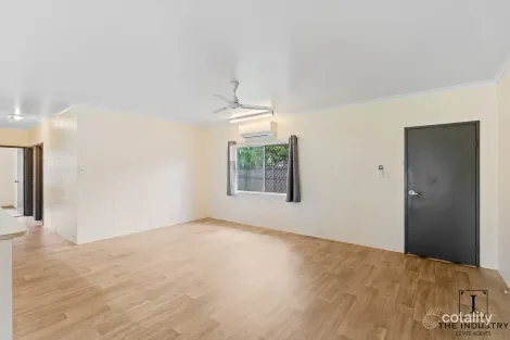 Property photo of 6 Bicentennial Road Bentley Park QLD 4869