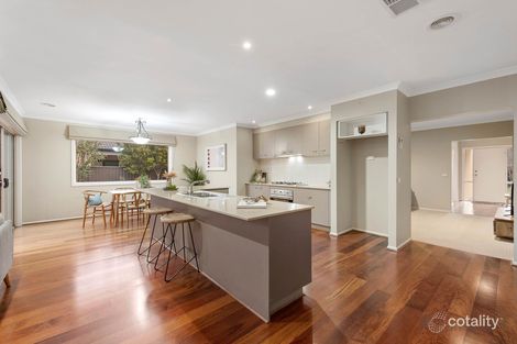 Property photo of 37 Downing Square Pakenham VIC 3810