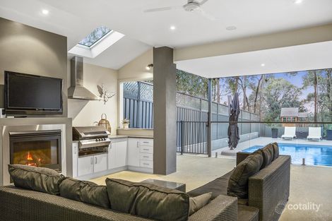 Property photo of 32 Elwood Drive Strathdale VIC 3550