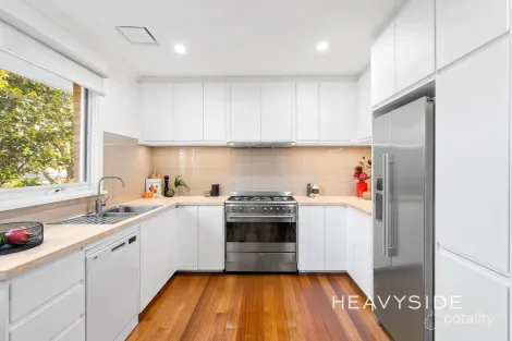 Property photo of 3/31 Faversham Road Canterbury VIC 3126