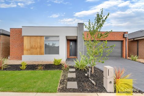 5 Houston Dr, Thornhill Park, VIC 3335