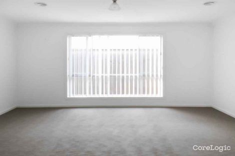 Property photo of 21 Woondella Boulevard Sale VIC 3850