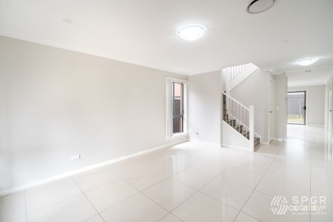 Property photo of 16/5 Rafter Parade Ropes Crossing NSW 2760