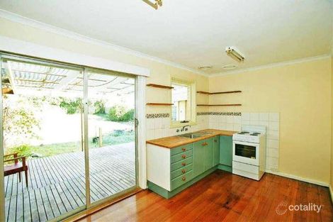 Property photo of 33 Kincumber Drive Croydon VIC 3136