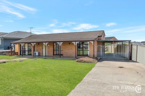 Property photo of 4 Moffitt Crescent Edensor Park NSW 2176
