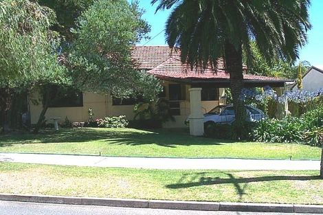 7 Bombard St, Ardross, WA 6153