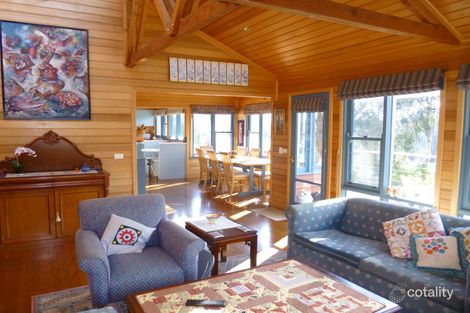 Property photo of 4 Cindy Court Bright VIC 3741