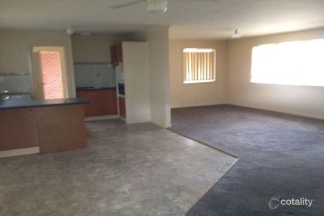 Property photo of 2/6 Eagle Drive Pakenham VIC 3810