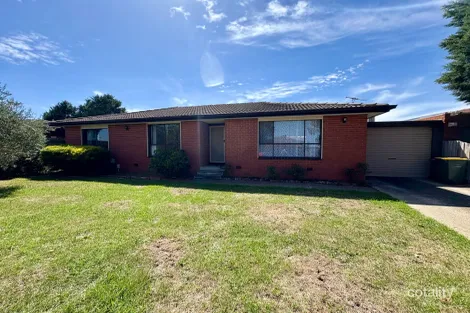 Property photo of 4 Kellaway Crescent Mill Park VIC 3082