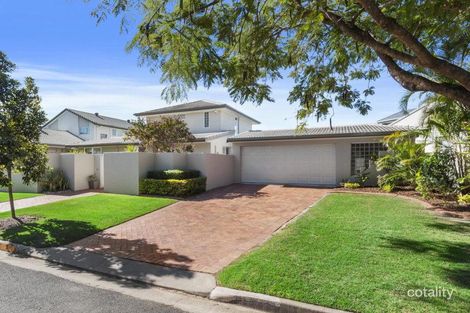 Property photo of 3 Tyrone Avenue Bundall QLD 4217