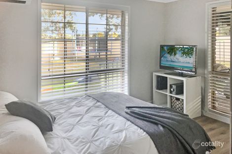 Property photo of 48 Kingaroy Avenue Helensvale QLD 4212
