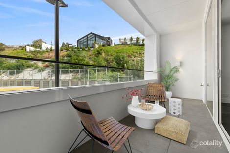 Property photo of 8 Pilot Place Rippleside VIC 3215