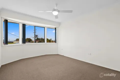 Property photo of 1 Cuthbert Drive Mount Warrigal NSW 2528