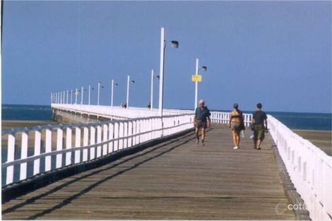 3/2 Pier St, Urangan, QLD 4655